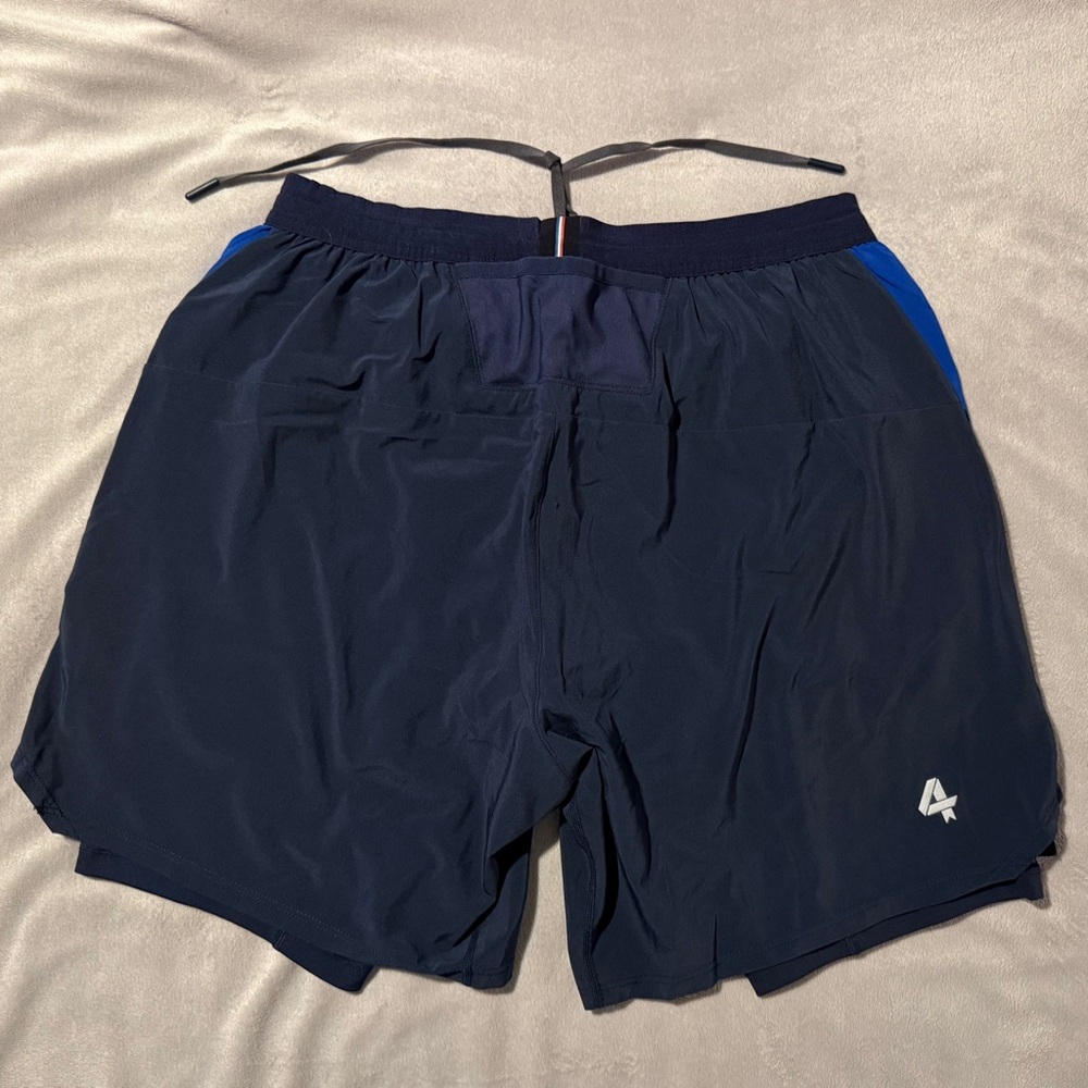 Fourlaps lined running short